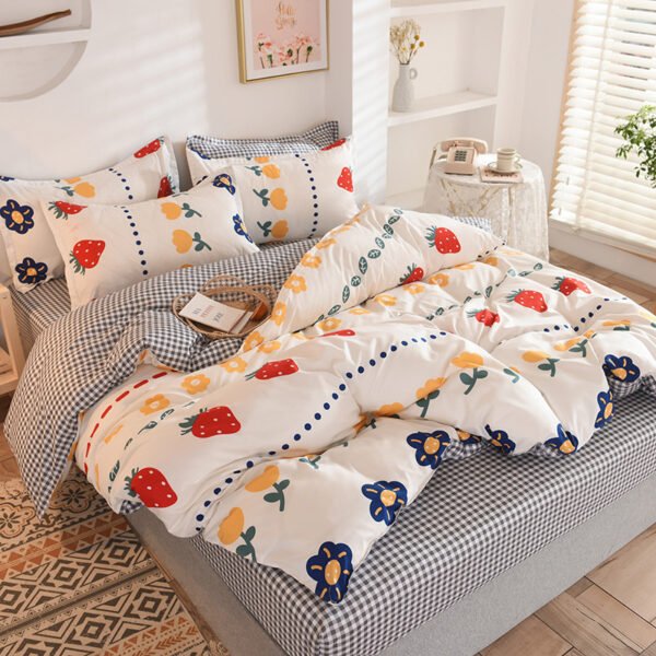 Four-piece Bedding Set - Image 10