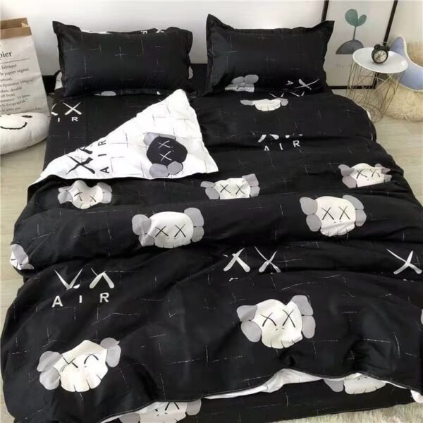 Four-piece Bedding Set - Image 4