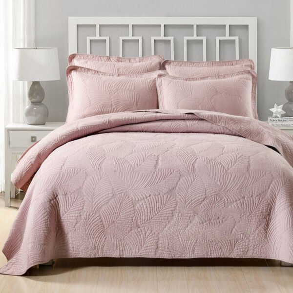 Three-piece bedding set - Image 2